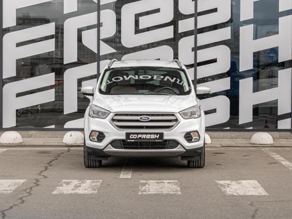Ford Kuga II Рестайлинг с пробегом 2018 года, цена 1 688 000 рублей, 180327 км, внедорожник, Автокод Объявления