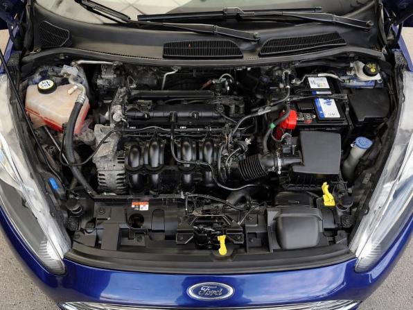 Ford Fiesta Mk6 Рестайлинг с пробегом 2016 года, цена 857 000 рублей, 141903 км, хэтчбек, Автокод Объявления