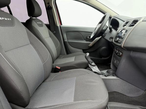 Renault Sandero II Рестайлинг с пробегом 2020 года, цена 1 255 000 рублей, 87254 км, хэтчбек, Автокод Объявления