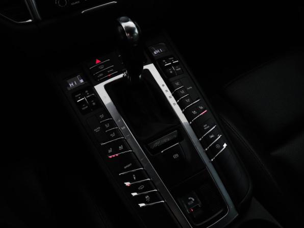 Porsche Macan I с пробегом 2017 года, цена 3 150 000 рублей, 94881 км, внедорожник, Автокод Объявления