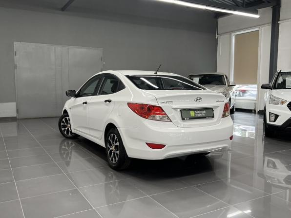 Hyundai Solaris I с пробегом 2013 года, цена 610 000 рублей, 262900 км, седан, Автокод Объявления