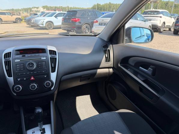 Kia Ceed I Рестайлинг с пробегом 2010 года, цена 585 000 рублей, 253800 км, универсал, Автокод Объявления