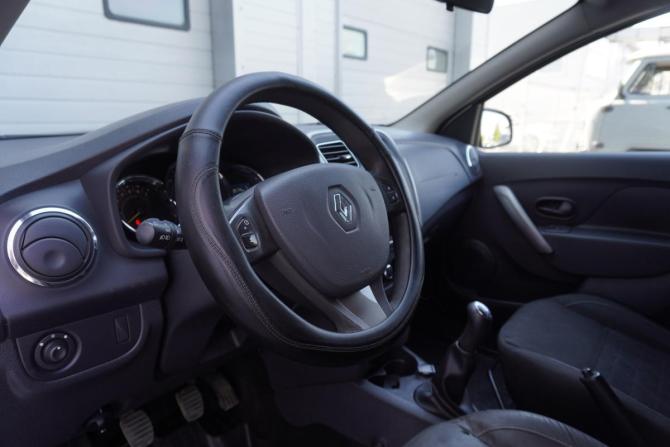 Renault Sandero II с пробегом 2018 года, цена 1 099 000 рублей, 79150 км, хэтчбек, Автокод Объявления