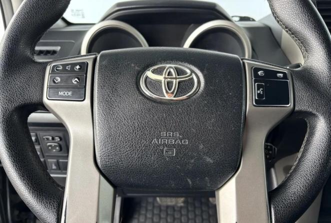 Toyota Land Cruiser Prado 150 Series с пробегом 2012 года, цена 2 750 000 рублей, 274937 км, внедорожник, Автокод Объявления