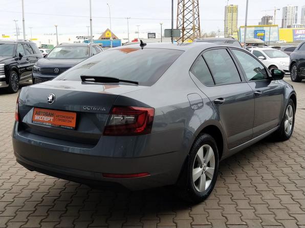 Skoda Octavia III (A7) Рестайлинг с пробегом 2019 года, цена 2 024 000 рублей, 135000 км, лифтбек, Автокод Объявления