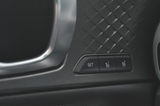 Kia Sorento IV с пробегом 2020 года, цена 3 850 000 рублей, 102500 км, внедорожник, Автокод Объявления