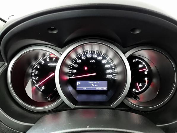 Suzuki Grand Vitara II Рестайлинг с пробегом 2011 года, цена 1 025 000 рублей, 236842 км, внедорожник, Автокод Объявления