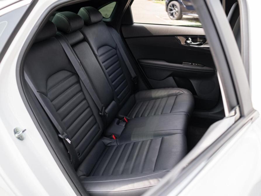 Kia Cerato IV Сочи  - изображение 8