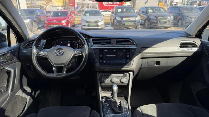Volkswagen Tiguan II с пробегом 2018 года, цена 2 450 000 рублей, 155505 км, внедорожник, Автокод Объявления