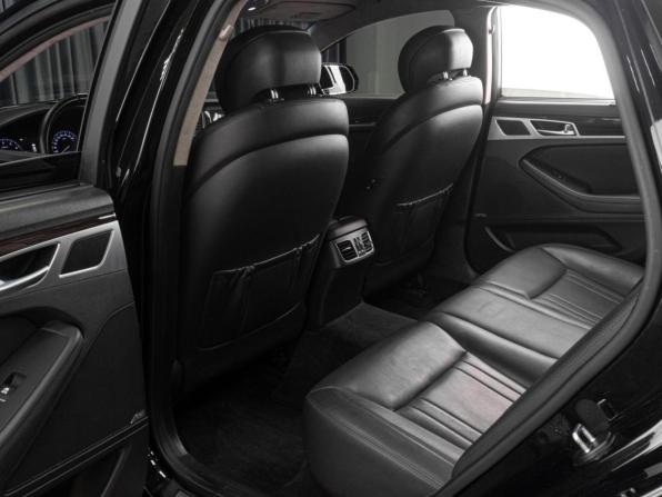Hyundai Genesis II с пробегом 2016 года, цена 2 199 000 рублей, 195564 км, седан, Автокод Объявления