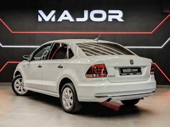 Volkswagen Polo V Рестайлинг с пробегом 2018 года, цена 1 100 000 рублей, 73682 км, седан, Автокод Объявления