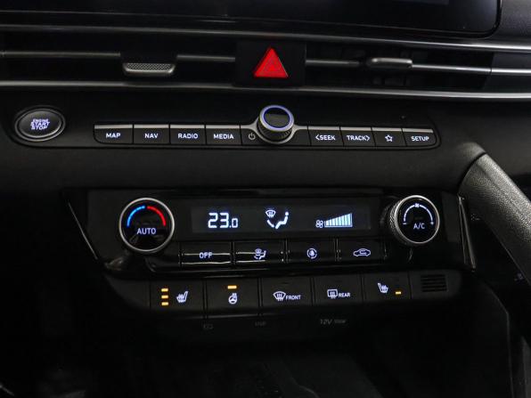Hyundai Elantra VII (CN7) Рестайлинг с пробегом 2023 года, цена 1 999 000 рублей, 66021 км, седан, Автокод Объявления