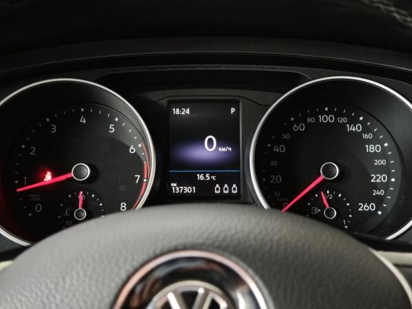 Volkswagen Tiguan II с пробегом 2017 года, цена 2 355 000 рублей, 137298 км, внедорожник, Автокод Объявления