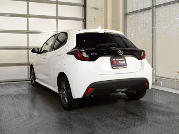 Toyota Yaris IV с пробегом 2021 года, цена 1 145 995 рублей, 81088 км, хэтчбек, Автокод Объявления