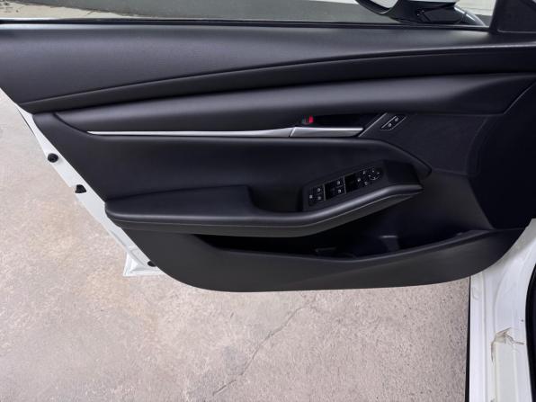 Mazda 3 IV (BP) с пробегом 2020 года, цена 1 850 000 рублей, 81162 км, седан, Автокод Объявления