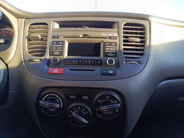 Kia Rio II Рестайлинг с пробегом 2010 года, цена 500 000 рублей, 146038 км, хэтчбек, Автокод Объявления