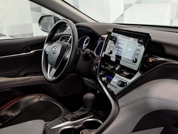 Toyota Camry VIII (XV70) Рестайлинг с пробегом 2022 года, цена 2 970 000 рублей, 39601 км, седан, Автокод Объявления