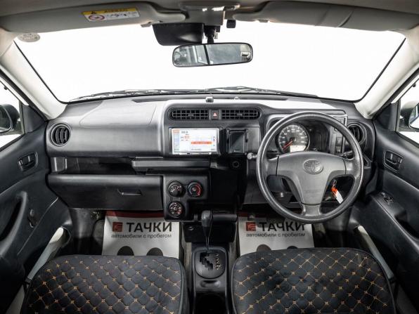 Toyota Probox I Рестайлинг с пробегом 2018 года, цена 890 500 рублей, 110131 км, универсал, Автокод Объявления