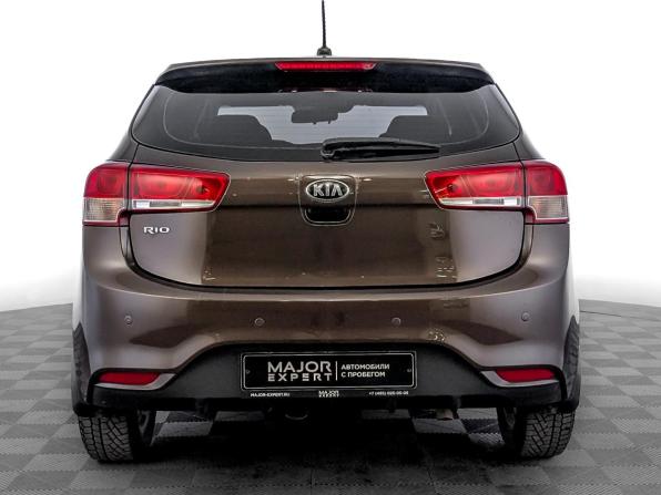 Kia Rio III Рестайлинг с пробегом 2017 года, цена 1 160 000 рублей, 135254 км, хэтчбек, Автокод Объявления