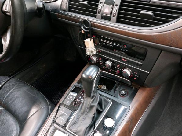 Audi A6 IV (C7) Рестайлинг с пробегом 2015 года, цена 1 600 000 рублей, 139840 км, седан, Автокод Объявления