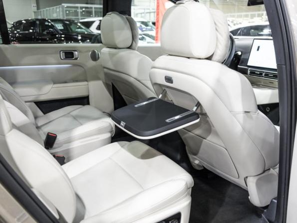 Li Auto (Lixiang) L9 I с пробегом 2022 года, цена 6 250 000 рублей, 35174 км, внедорожник, Автокод Объявления