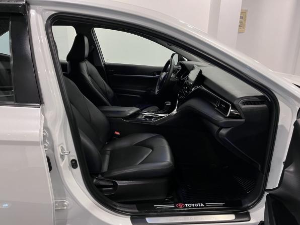 Toyota Camry VIII (XV70) Рестайлинг с пробегом 2021 года, цена 3 290 000 рублей, 97151 км, седан, Автокод Объявления