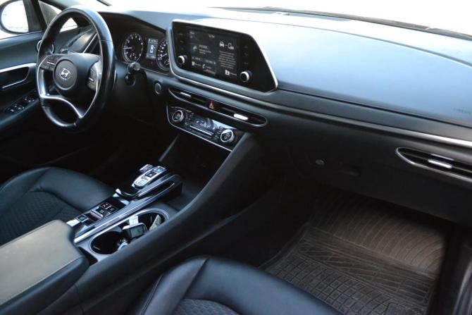 Hyundai Sonata VIII (DN8) с пробегом 2021 года, цена 2 490 000 рублей, 82040 км, седан, Автокод Объявления