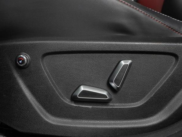 Geely Coolray I Рестайлинг с пробегом 2024 года, цена 2 249 000 рублей, 37725 км, внедорожник, Автокод Объявления