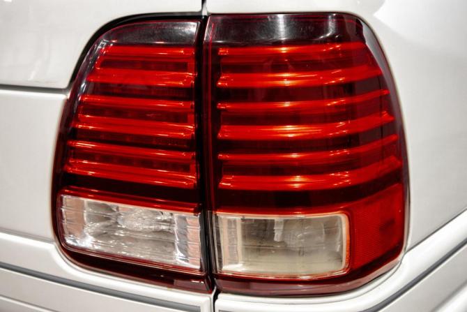 Lexus LX II Рестайлинг с пробегом 2003 года, цена 1 849 000 рублей, 279500 км, внедорожник, Автокод Объявления