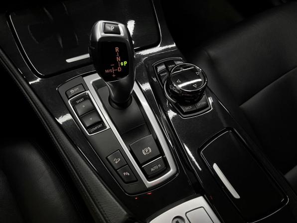 BMW 5 серии VI (F10/F11/F07) Рестайлинг с пробегом 2013 года, цена 2 100 000 рублей, 147993 км, седан, Автокод Объявления