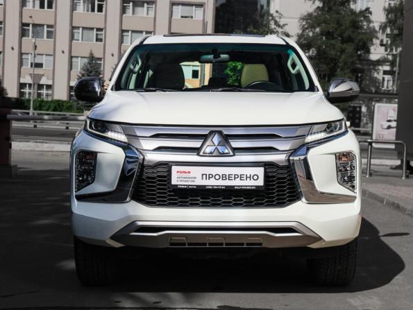 Mitsubishi Montero Sport III Рестайлинг с пробегом 2022 года, цена 4 850 000 рублей, 11709 км, внедорожник, Автокод Объявления