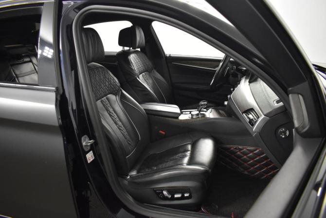 BMW 5 серии VII (G30/G31/G38) с пробегом 2019 года, цена 4 429 900 рублей, 101578 км, седан, Автокод Объявления