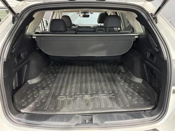 Subaru Outback VI с пробегом 2022 года, цена 3 600 000 рублей, 89555 км, универсал, Автокод Объявления