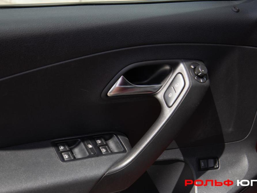 Volkswagen Polo V Рестайлинг Москва  - изображение 19