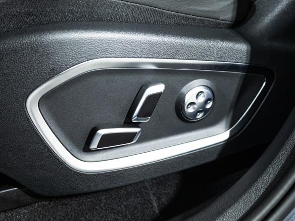 Geely Tugella I Рестайлинг с пробегом 2023 года, цена 2 669 700 рублей, 26146 км, внедорожник, Автокод Объявления