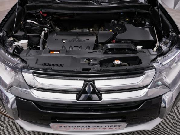 Mitsubishi Outlander III Рестайлинг 3 с пробегом 2018 года, цена 1 979 000 рублей, 175633 км, внедорожник, Автокод Объявления