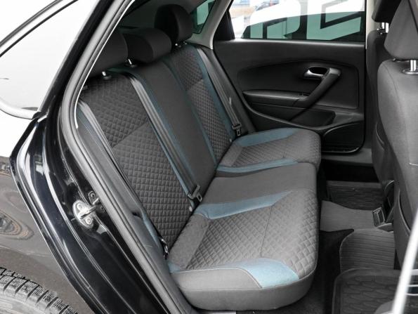 Volkswagen Polo V Рестайлинг с пробегом 2019 года, цена 1 359 800 рублей, 117277 км, седан, Автокод Объявления