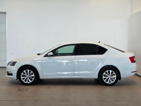 Skoda Octavia III (A7) Рестайлинг с пробегом 2017 года, цена 1 550 000 рублей, 183713 км, лифтбек, Автокод Объявления