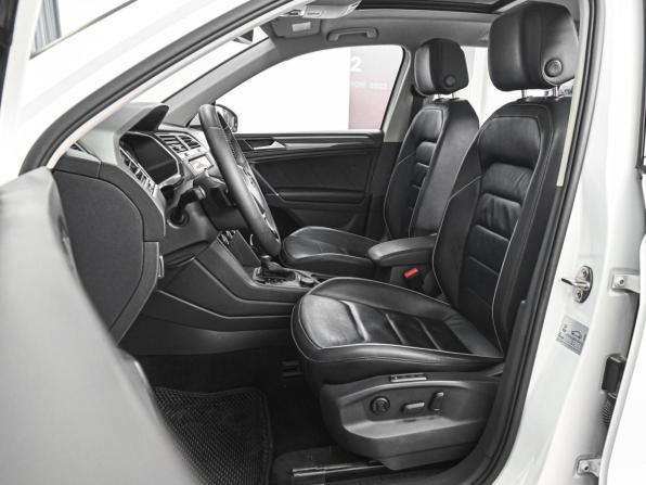 Volkswagen Tiguan II с пробегом 2018 года, цена 2 548 000 рублей, 107537 км, внедорожник, Автокод Объявления