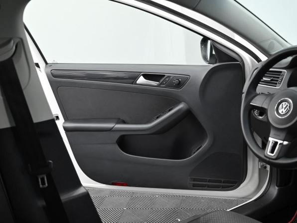 Volkswagen Jetta VI с пробегом 2014 года, цена 999 000 рублей, 162000 км, седан, Автокод Объявления