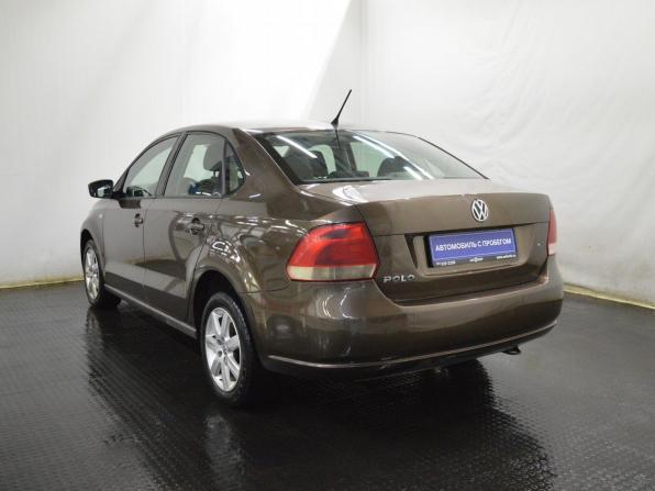 Volkswagen Polo V с пробегом 2015 года, цена 599 000 рублей, 230564 км, седан, Автокод Объявления