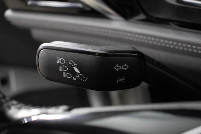 Volkswagen Sagitar III с пробегом 2021 года, цена 2 285 200 рублей, 89138 км, седан, Автокод Объявления