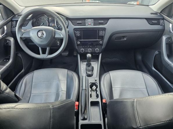 Skoda Octavia III (A7) Рестайлинг с пробегом 2017 года, цена 1 100 000 рублей, 236047 км, лифтбек, Автокод Объявления