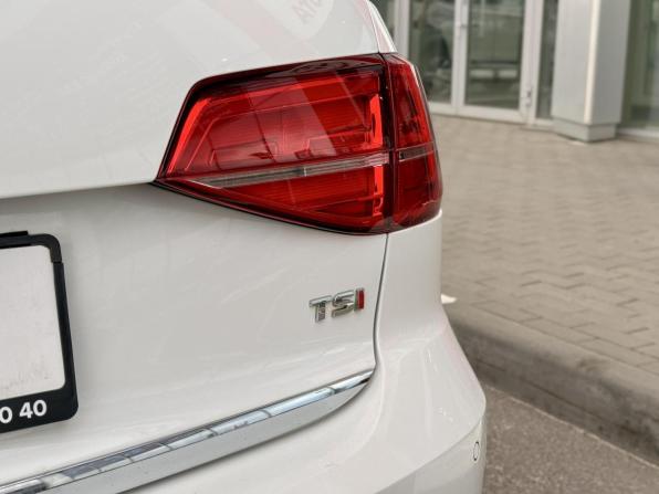 Volkswagen Jetta VI Рестайлинг с пробегом 2016 года, цена 1 168 000 рублей, 160001 км, седан, Автокод Объявления