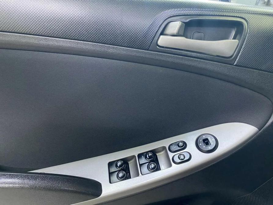 Hyundai Solaris I Рестайлинг Набережные Челны  - изображение 6