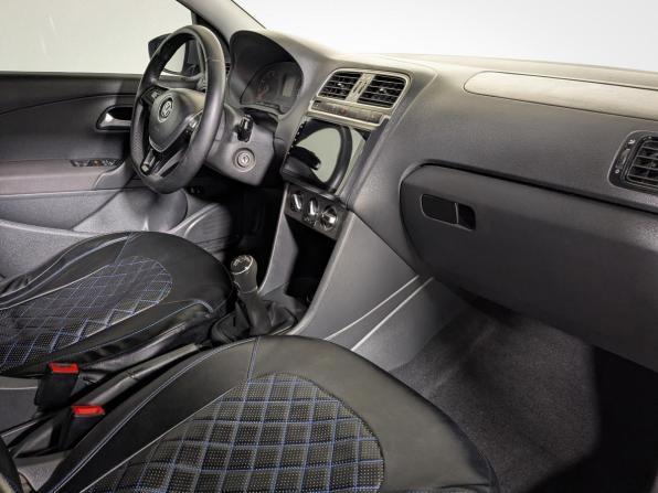Volkswagen Polo V Рестайлинг с пробегом 2019 года, цена 999 900 рублей, 187000 км, седан, Автокод Объявления