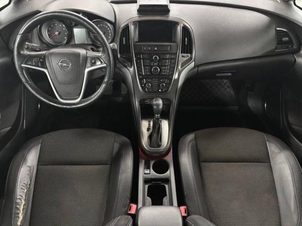 Opel Astra J с пробегом 2011 года, цена 529 000 рублей, 220000 км, хэтчбек, Автокод Объявления