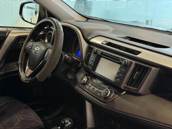 Toyota RAV4 IV (XA40) с пробегом 2013 года, цена 1 835 000 рублей, 171347 км, внедорожник, Автокод Объявления