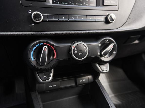 Kia Rio IV Рестайлинг с пробегом 2020 года, цена 1 448 000 рублей, 75859 км, седан, Автокод Объявления
