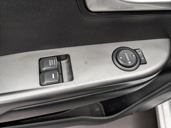 Kia Rio III Рестайлинг с пробегом 2017 года, цена 1 250 000 рублей, 104038 км, хэтчбек, Автокод Объявления